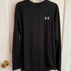Black under armour long sleeve shirt